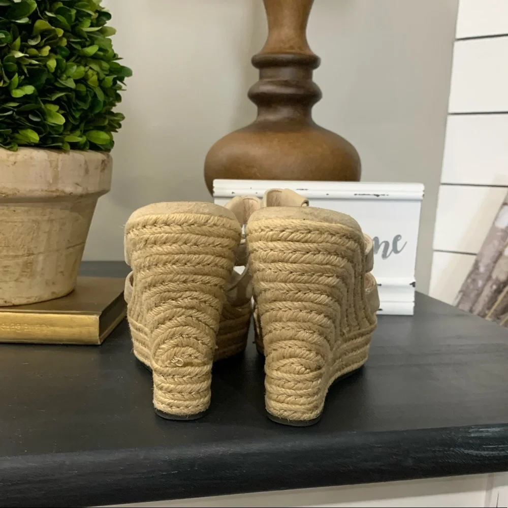 UGG tan suede